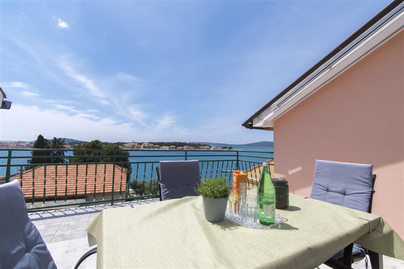 Apartment A2, for 4 persons