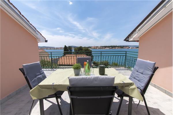 Apartment A2, for 4 persons