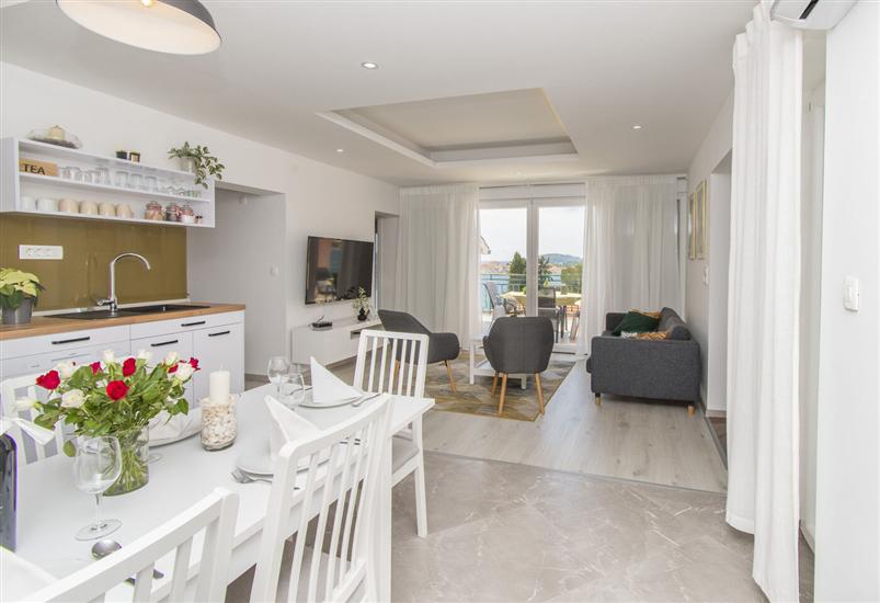 Apartment A2, for 4 persons