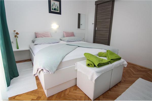 Apartment A2, for 3 persons