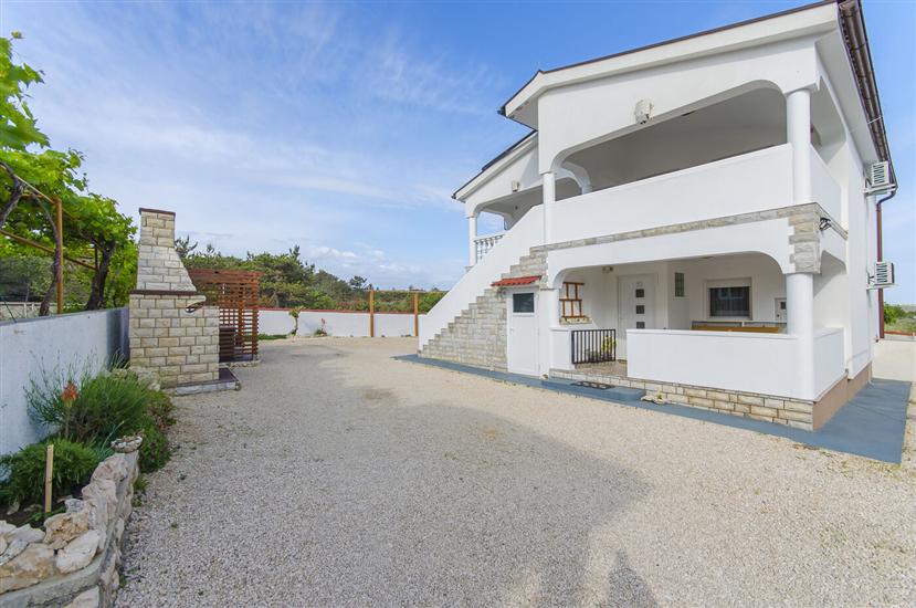 Apartments Vlatka  with Jacuzzi