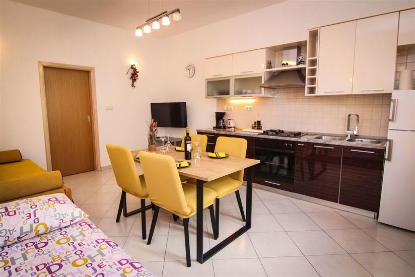 Apartment A4, for 3 persons