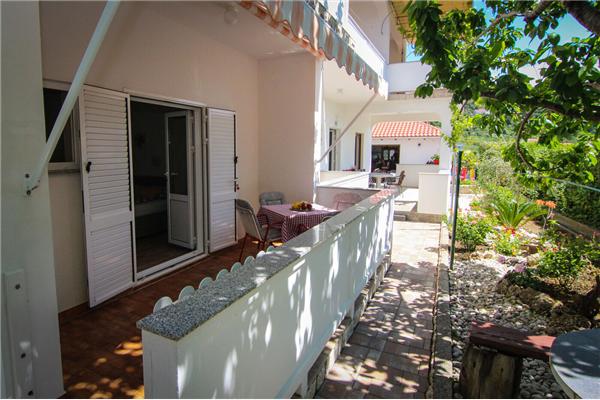 Apartment A4, for 3 persons