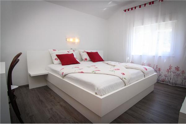 Apartment A5, for 5 persons