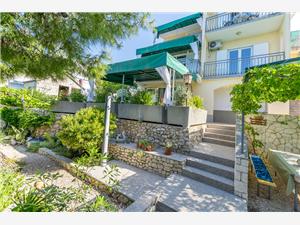Apartments Fenix Bilo (Primosten), Size 24.00 m2, Airline distance to the sea 10 m