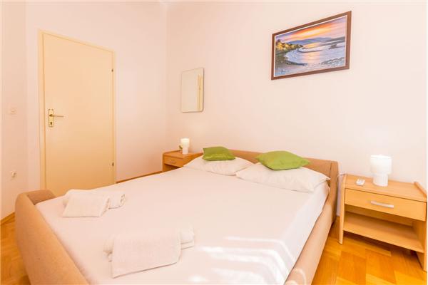Apartment A3, for 8 persons