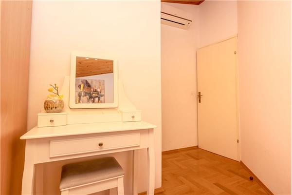 Apartment A3, for 8 persons