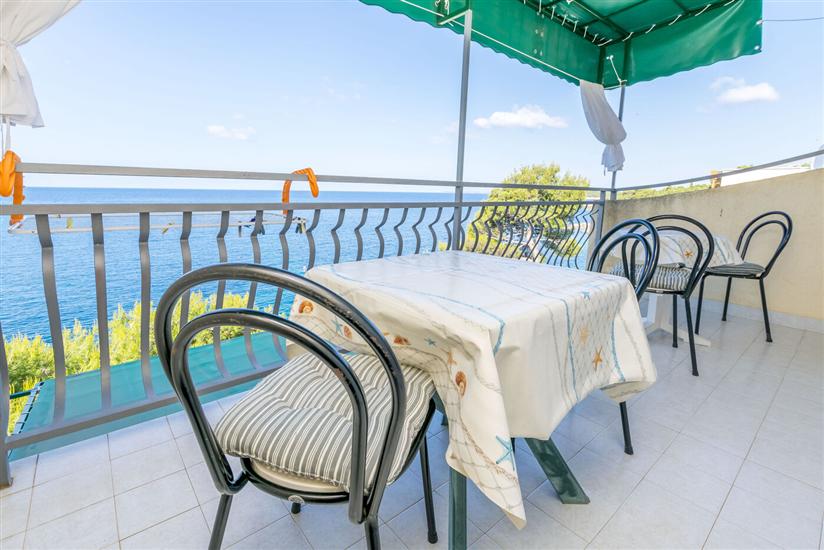 Apartment A3, for 8 persons