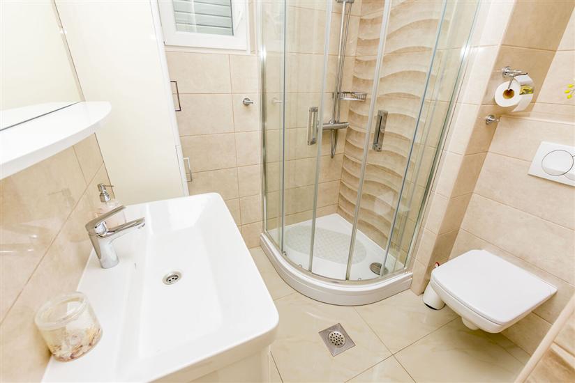 Apartment A3, for 8 persons