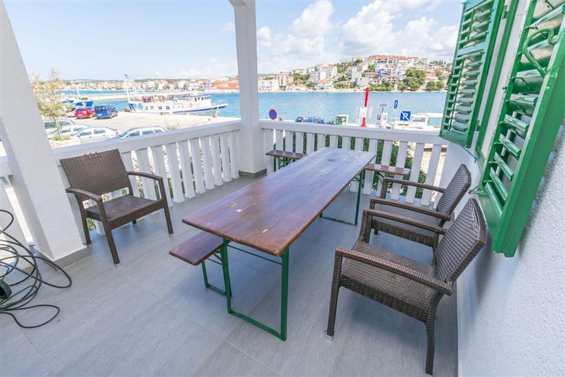 Apartment A2, for 6 persons