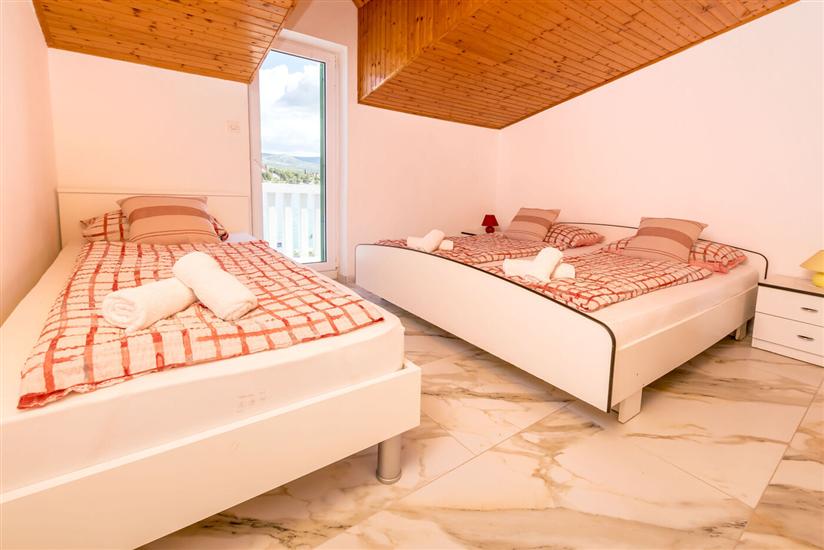 Apartment A4, for 6 persons