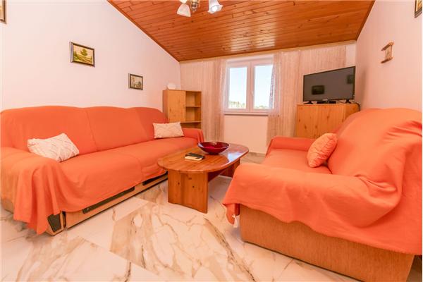 Apartment A4, for 6 persons