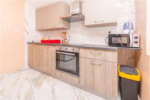 Apartment A4, for 6 persons