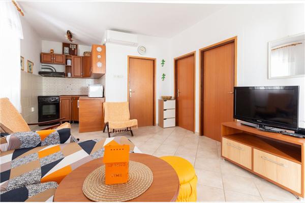 Apartment A1, for 6 persons