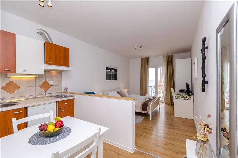 Apartment A2, for 3 persons