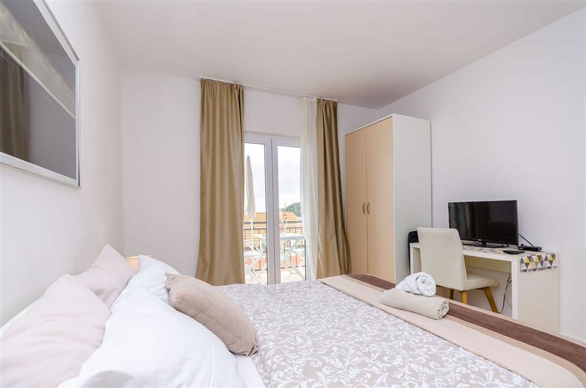 Apartment A2, for 3 persons