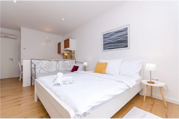 Apartment A4, for 3 persons