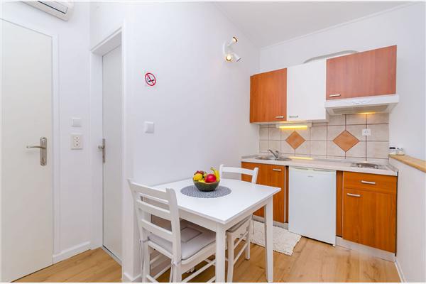 Apartment A4, for 3 persons