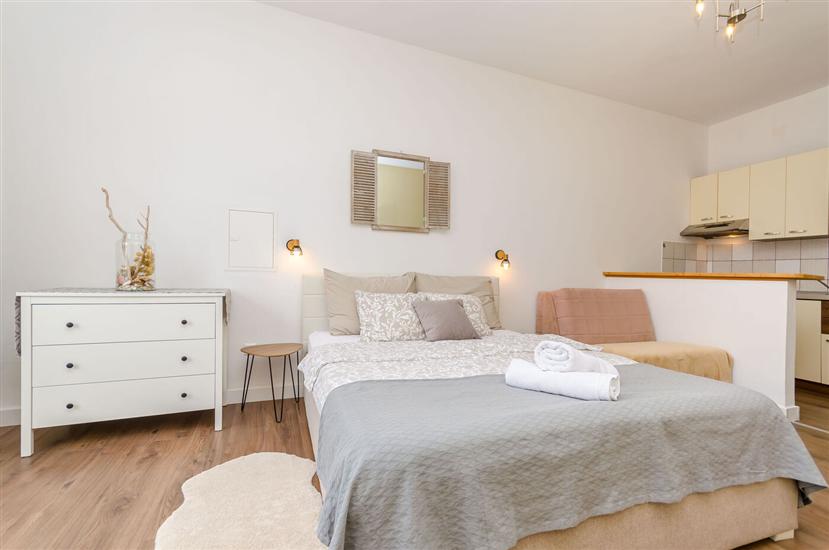 Apartment A5, for 3 persons