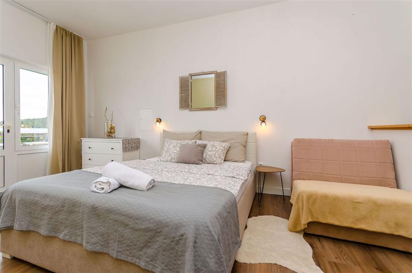 Apartment A5, for 3 persons