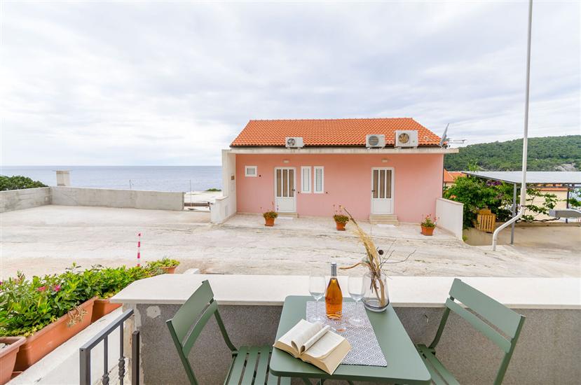 Apartment A6, for 3 persons