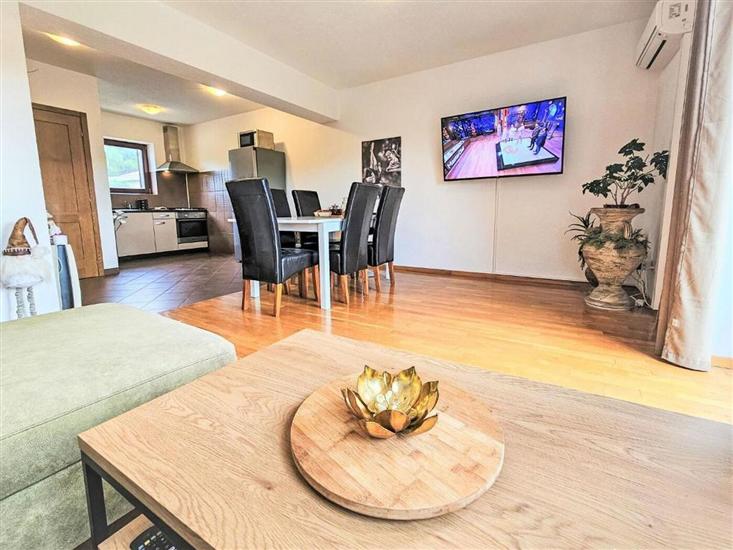 Apartment A1, for 6 persons