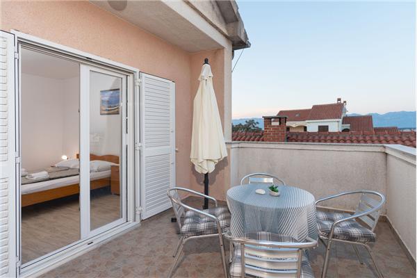 Apartment A1, for 7 persons