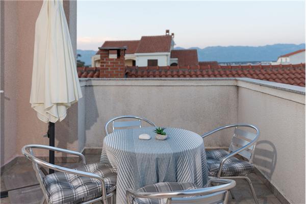 Apartment A1, for 7 persons