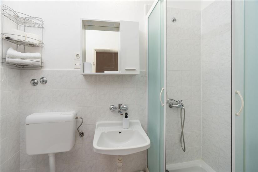 Apartment A1, for 7 persons