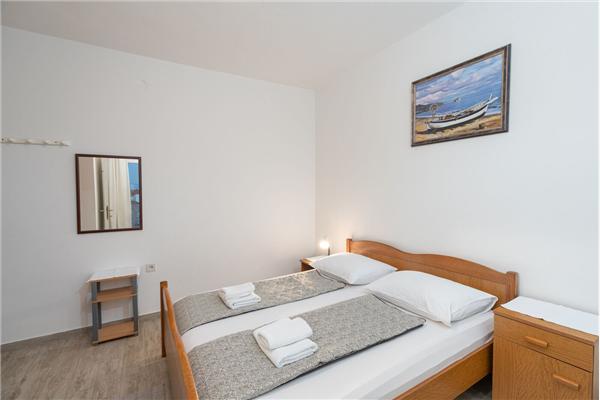 Apartment A1, for 7 persons