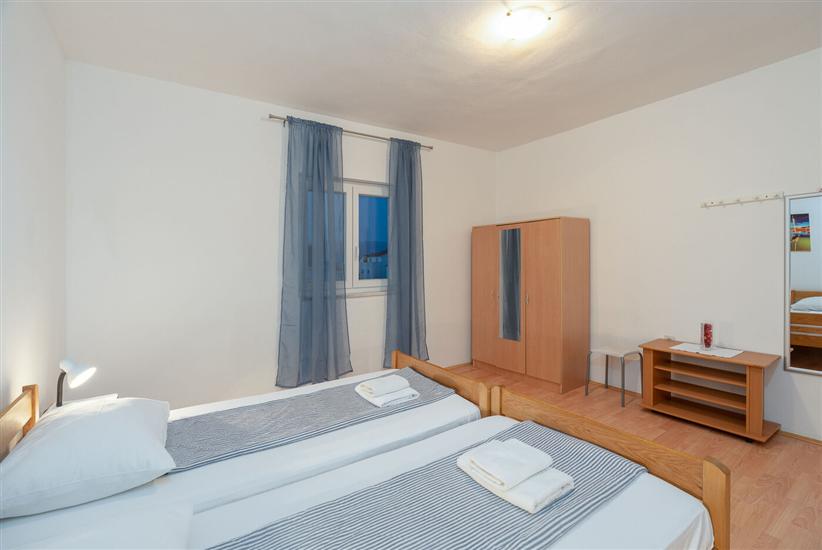 Apartment A1, for 7 persons