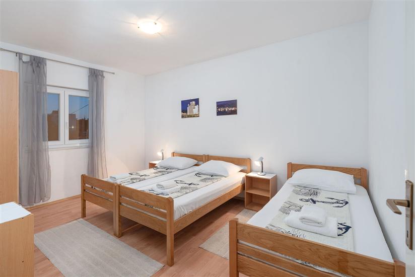 Apartment A1, for 7 persons