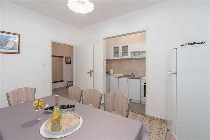 Apartment A1, for 7 persons