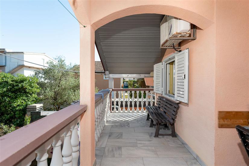 Apartment A3, for 6 persons