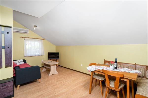 Apartment A3, for 6 persons