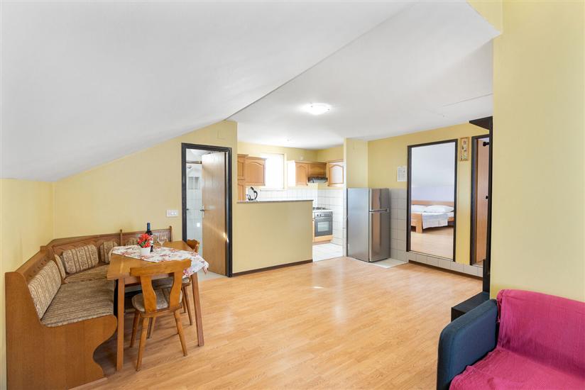 Apartment A3, for 6 persons