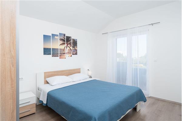 Apartment A1, for 6 persons