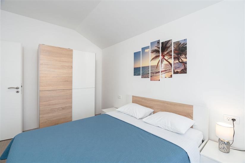 Apartment A1, for 6 persons