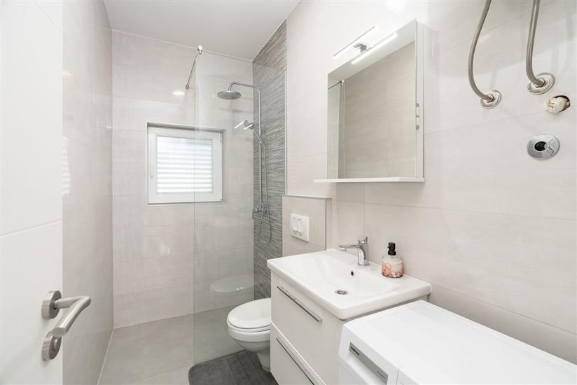 Apartment A1, for 6 persons