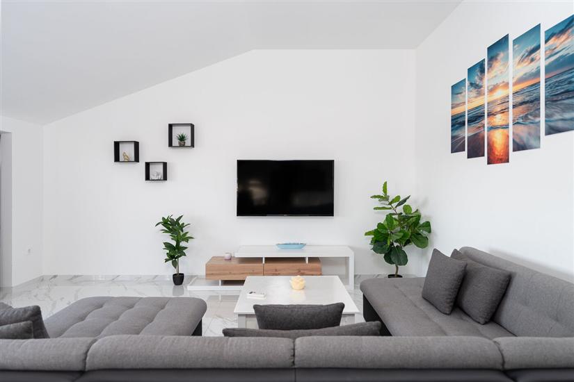 Apartment A1, for 6 persons