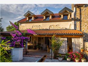 House Garden House Mundanije, Size 100.00 m2