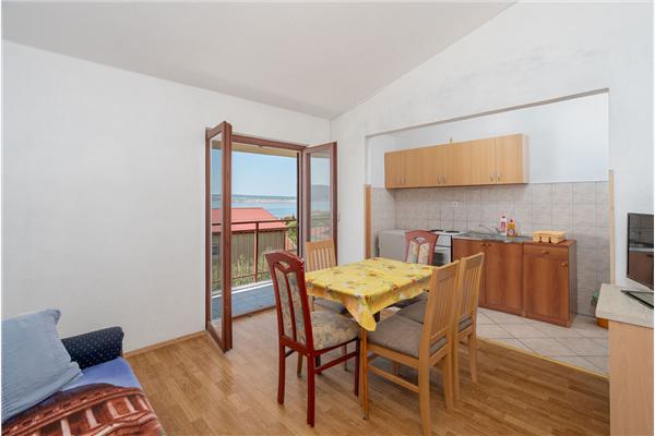 Apartment A1, for 5 persons