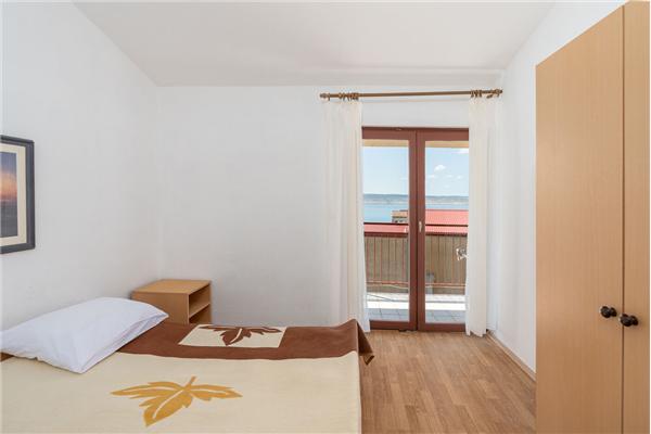 Apartment A1, for 5 persons