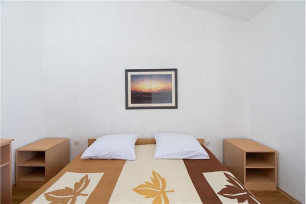 Apartment A1, for 5 persons