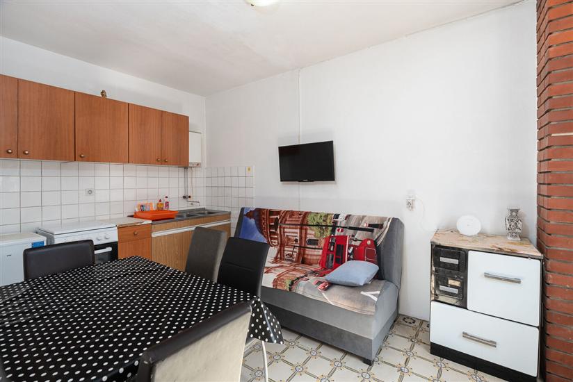 Apartment A2, for 7 persons