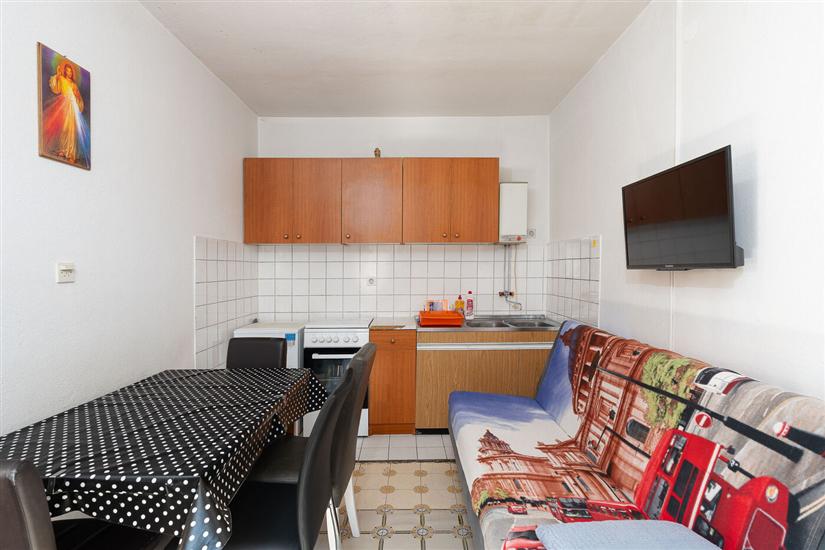 Apartment A2, for 7 persons
