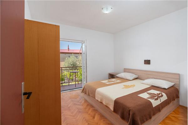 Apartment A2, for 7 persons