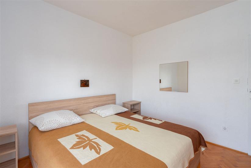 Apartment A2, for 7 persons