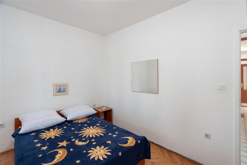 Apartment A2, for 7 persons