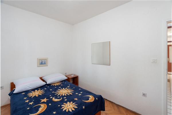 Apartment A2, for 7 persons